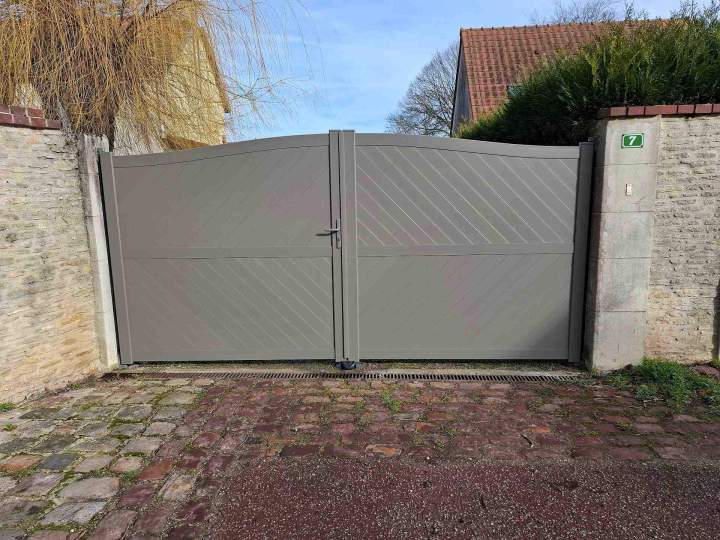 Installation portail Saint-Manvieu-Norrey